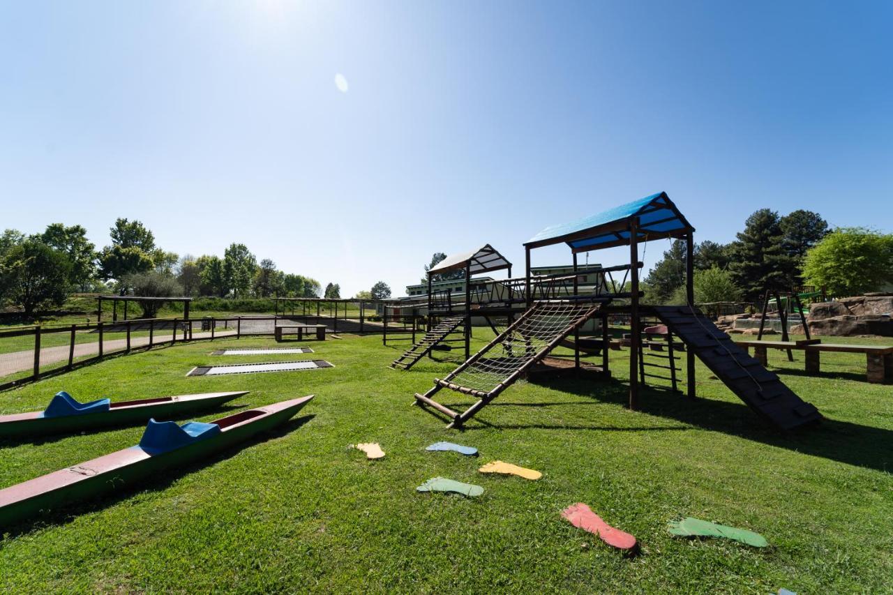 Champagne Valley Gooderson Monks Cowl Golf Resort מראה חיצוני תמונה